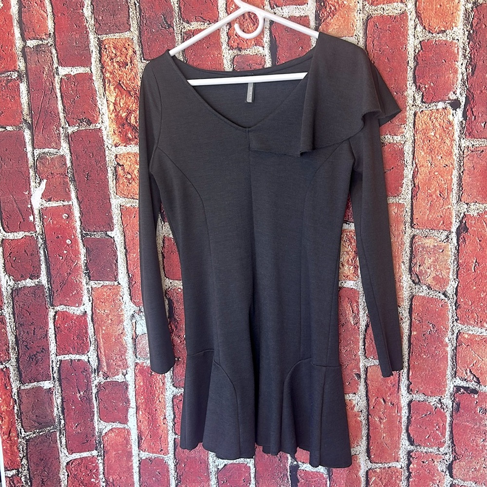 Inizio made  in Italy viscose blended women’s dress size small